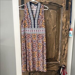 Vibrant Sleeveless Midi Dress with Navy and Orange Pattern